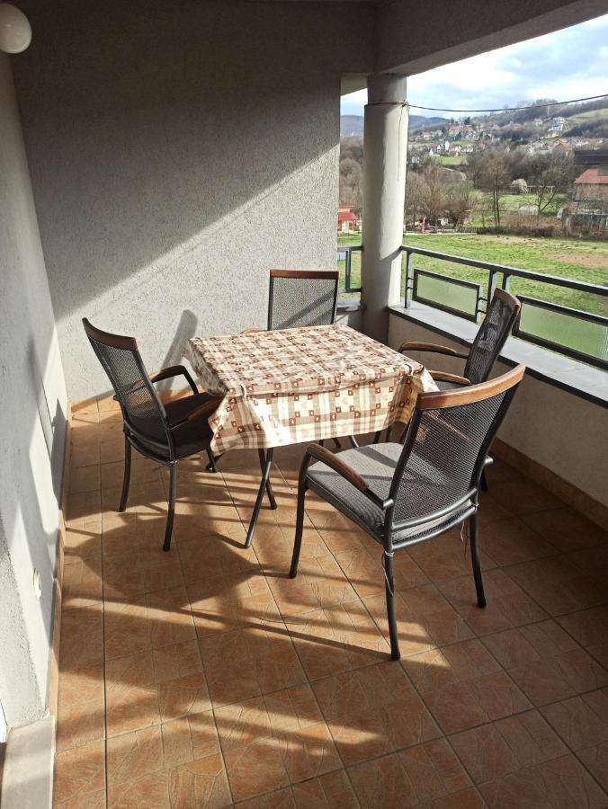 Lukavica Apartman Ellye מראה חיצוני תמונה