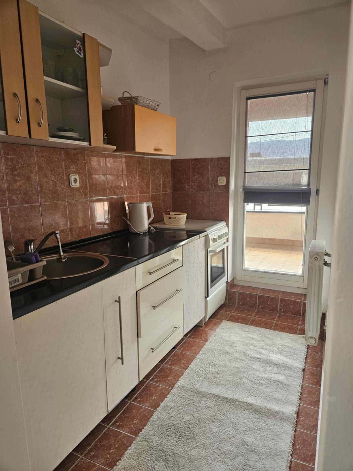 Lukavica Apartman Ellye מראה חיצוני תמונה
