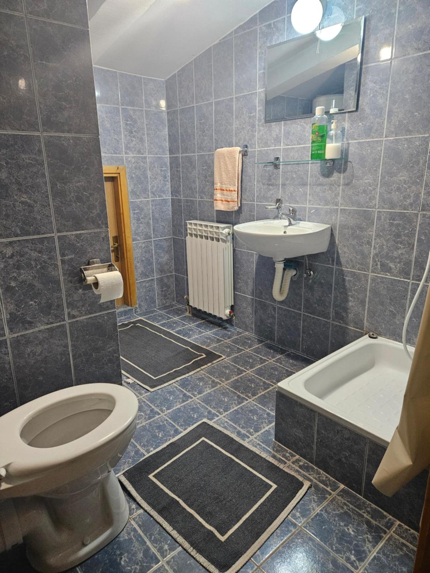 Lukavica Apartman Ellye מראה חיצוני תמונה