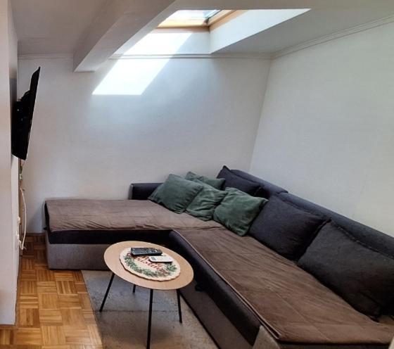 Lukavica Apartman Ellye מראה חיצוני תמונה