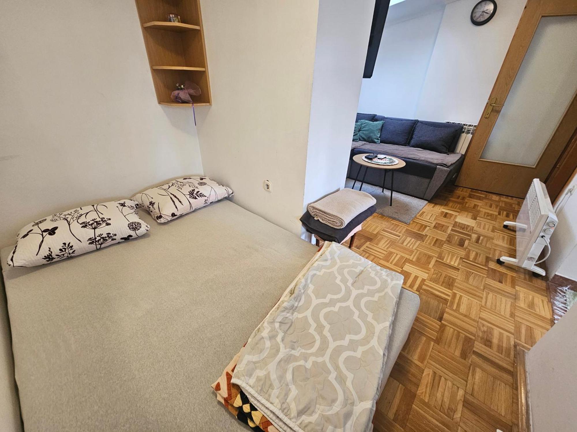 Lukavica Apartman Ellye מראה חיצוני תמונה